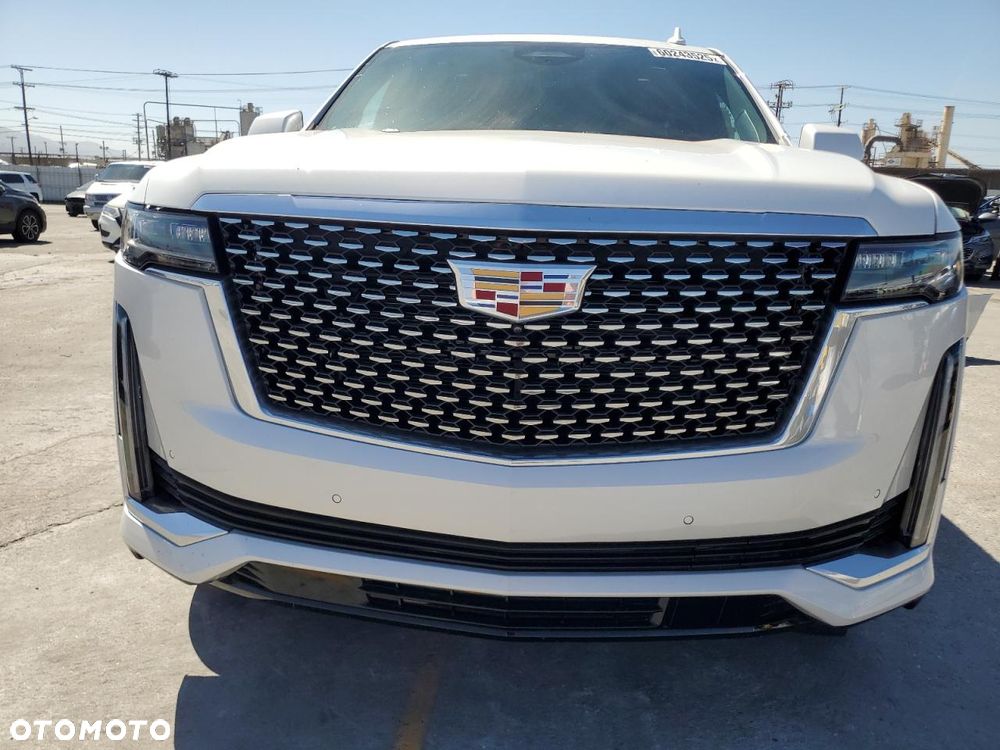 Cadillac Escalade - 6