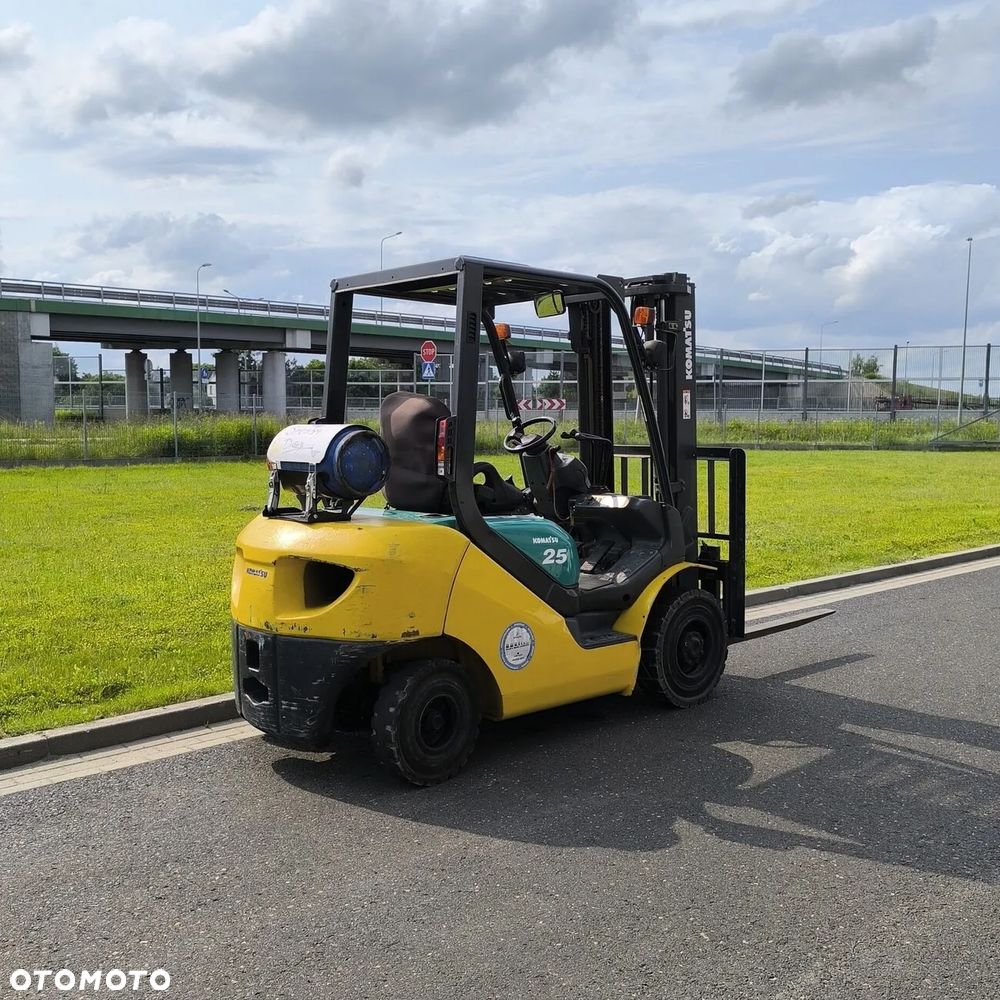 Komatsu FD25HT-16R - 2