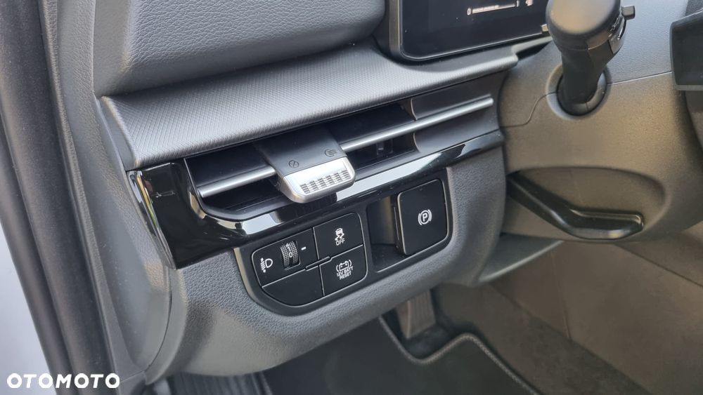 Kia Sportage 1.6 T-GDI HEV Business Line 2WD - 17