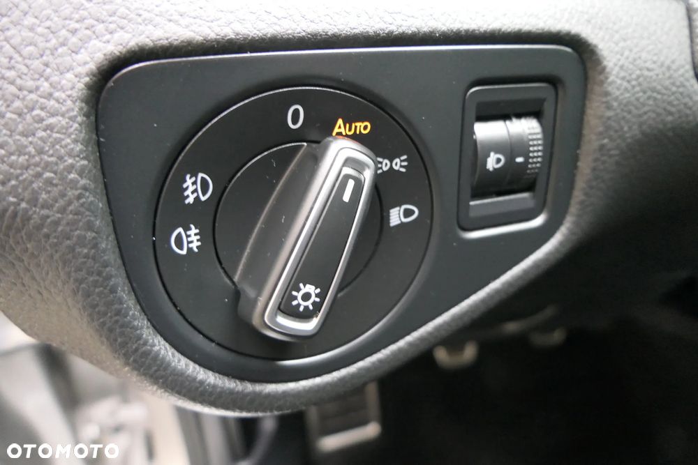 Volkswagen Golf Variant ver-2-0-bluetdi-4motion-comfortline - 30