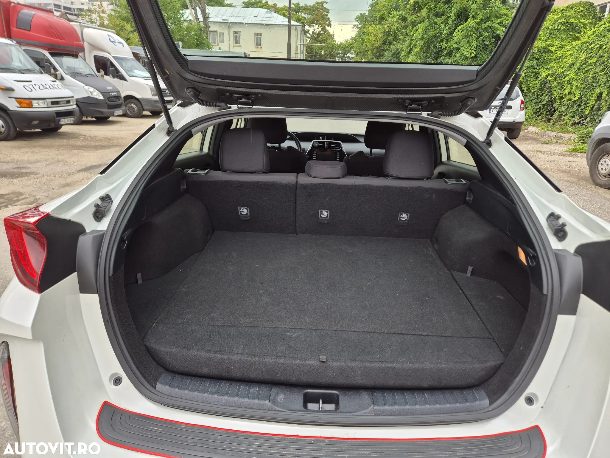 Toyota Prius Plug-in Hybrid Executive - 15