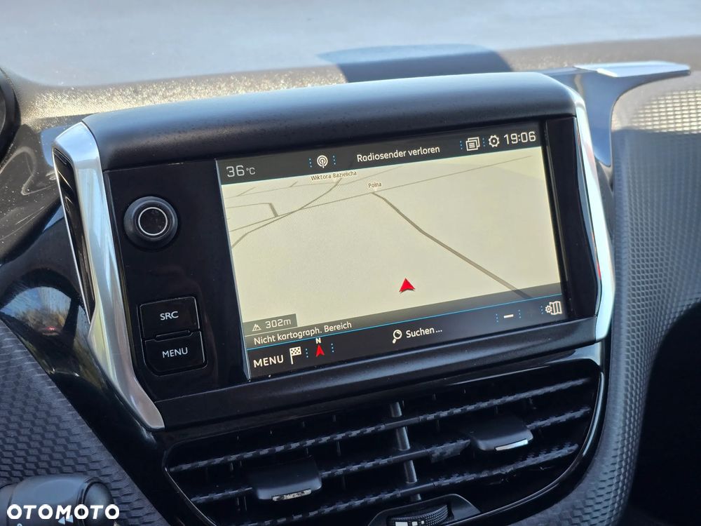 Peugeot 2008 - 8