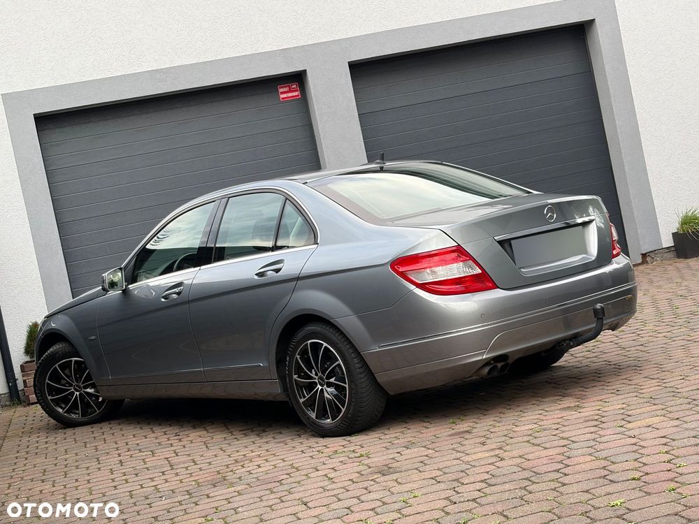 Mercedes-Benz Klasa C 180 Kompressor BlueEFFICIENCY Elegance - 15