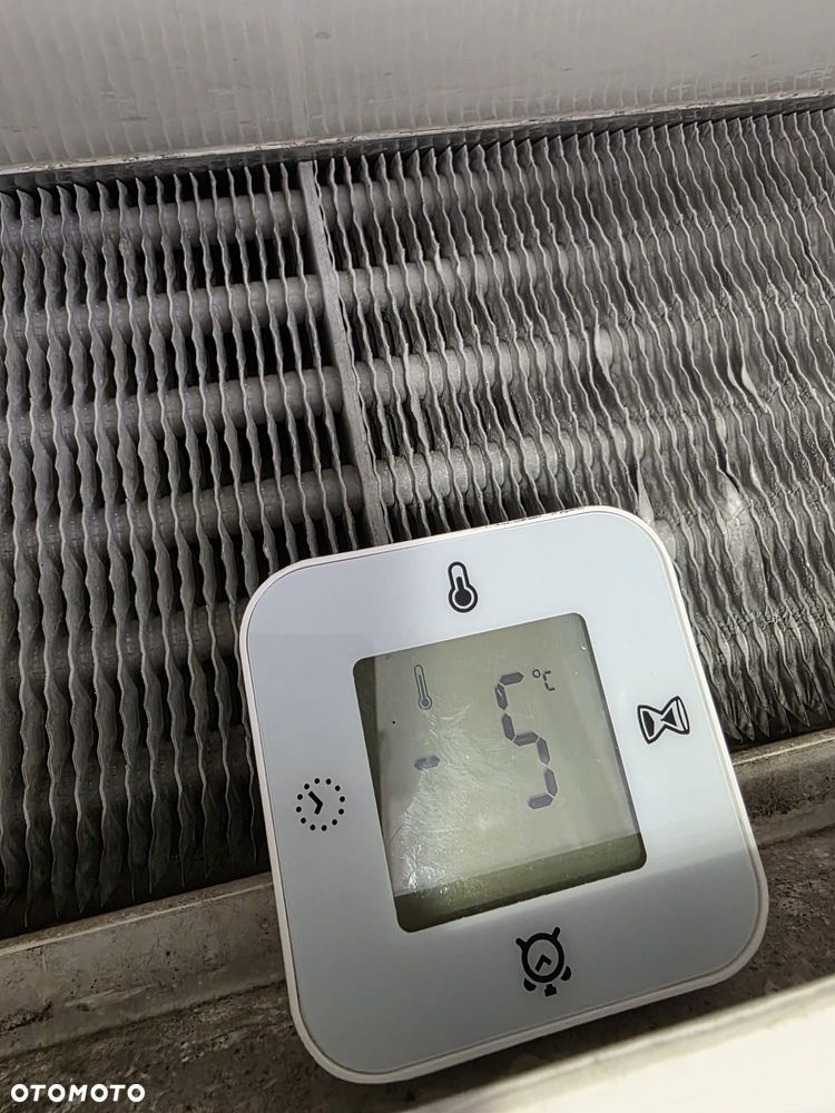 Iveco 35C17 35-170 3,0 HPI 170 KONNY KONTENER 4,2M WINDA CHŁODNIA CARRIER MROŻNIA ZASILANIE ZEWNĘTRZNE KLIMA BLIŻNIAKI DO 3,5T HIMATIC 8 BIEGOWY WEBASTO - 35