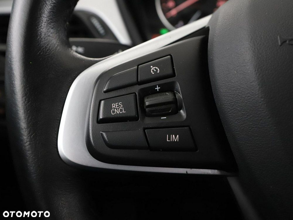 BMW X1 sDrive18d Advantage - 31