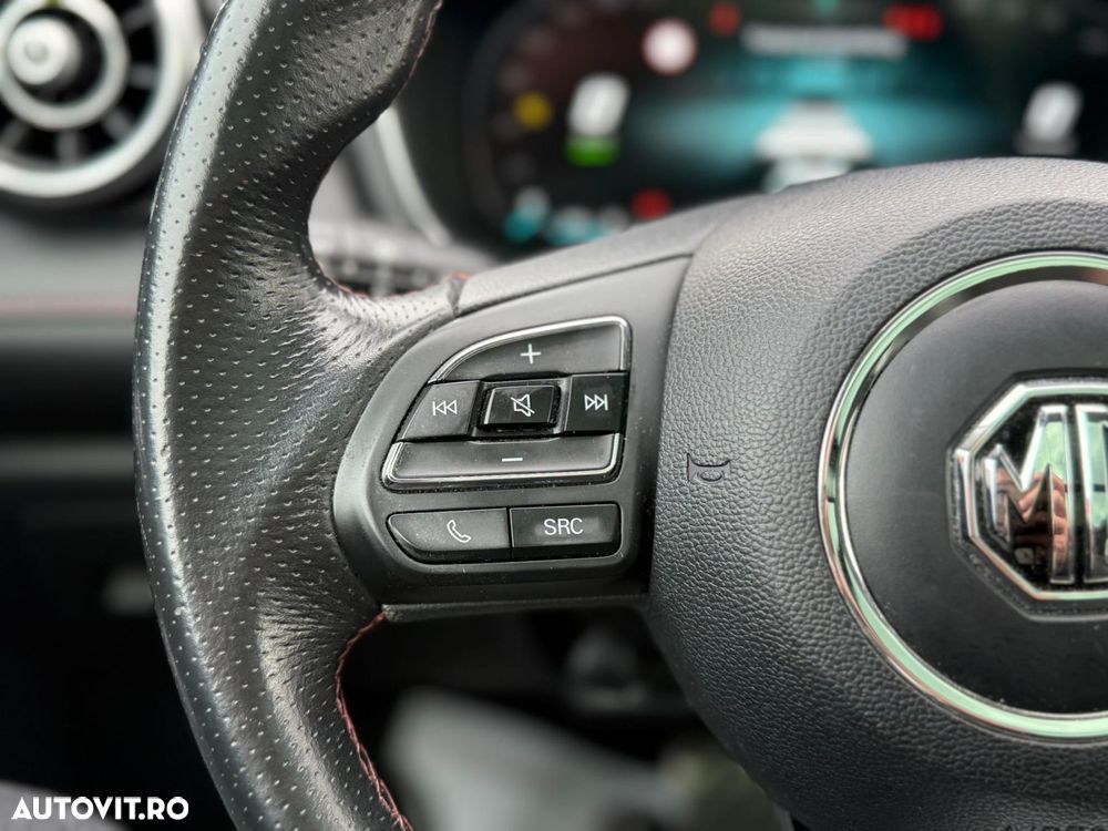 MG EHS 1.5T-GDI PHEV Luxury - 14