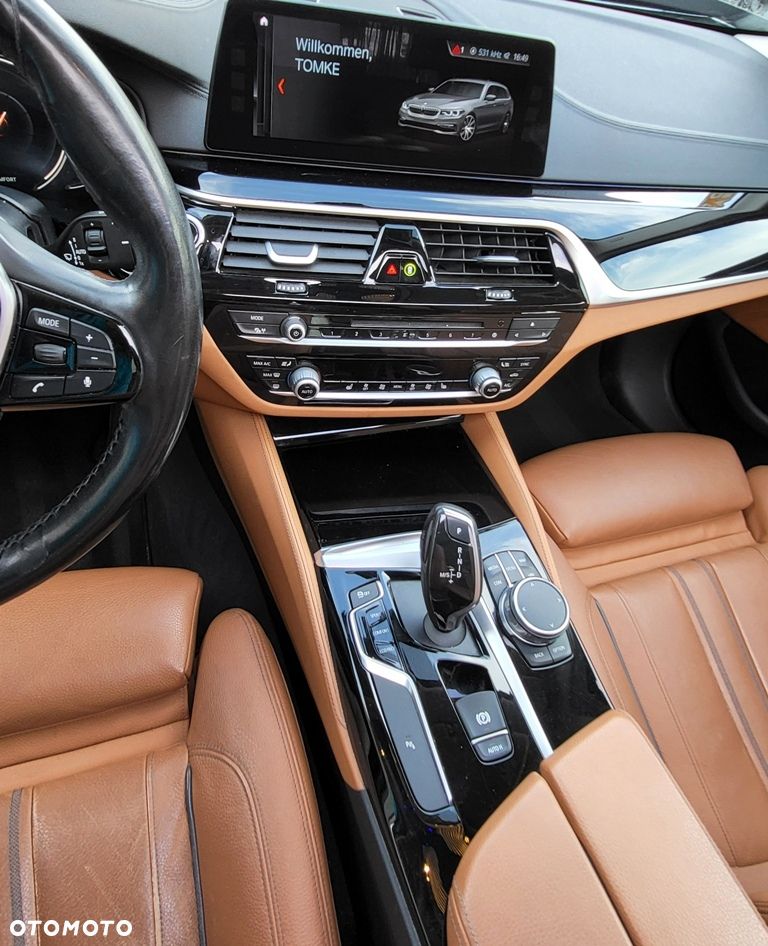 BMW Seria 5 530d xDrive Luxury Line - 15