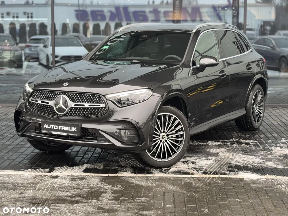 Mercedes-Benz GLC 300 e 4-Matic AMG Line - 2