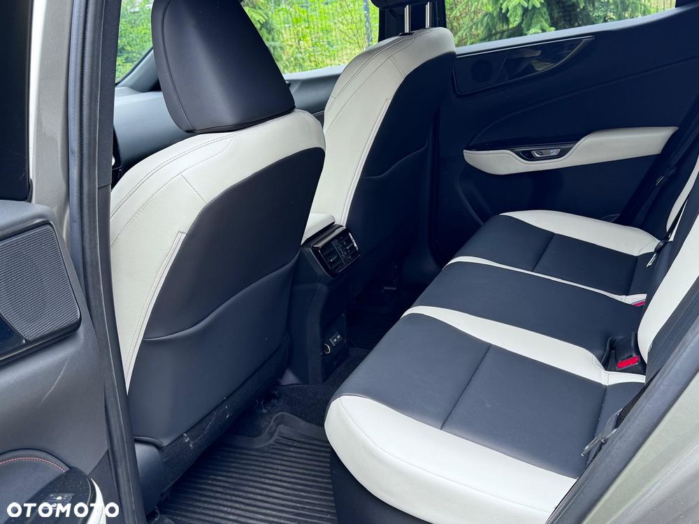 Lexus NX 350h Prestige AWD - 8