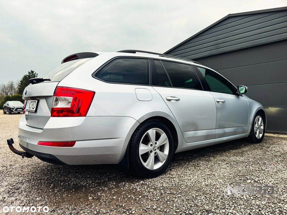 Skoda Octavia 2.0 TDI Green tec 4x4 Elegance - 10