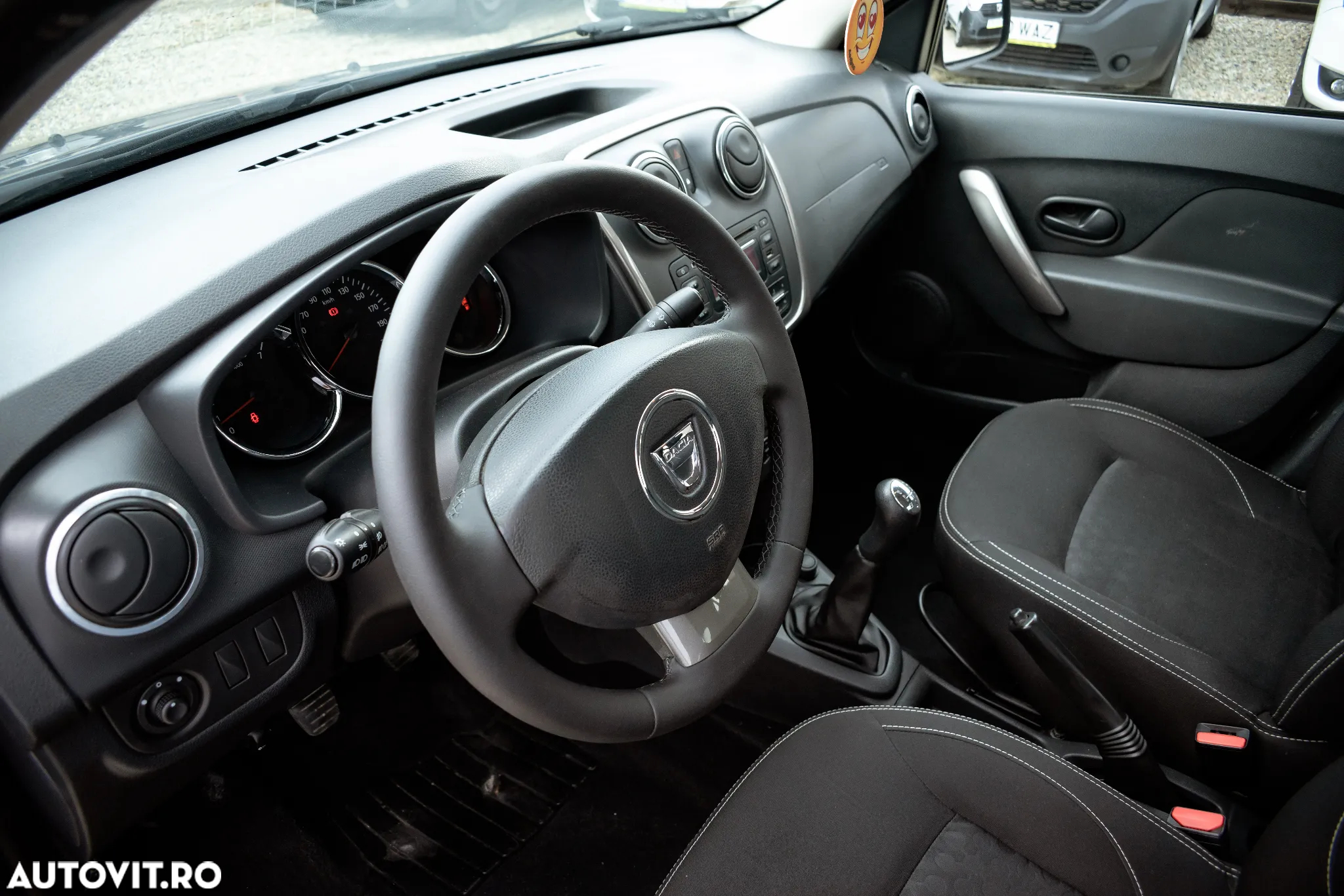 Dacia Logan 1.2 75CP Laureate - 12