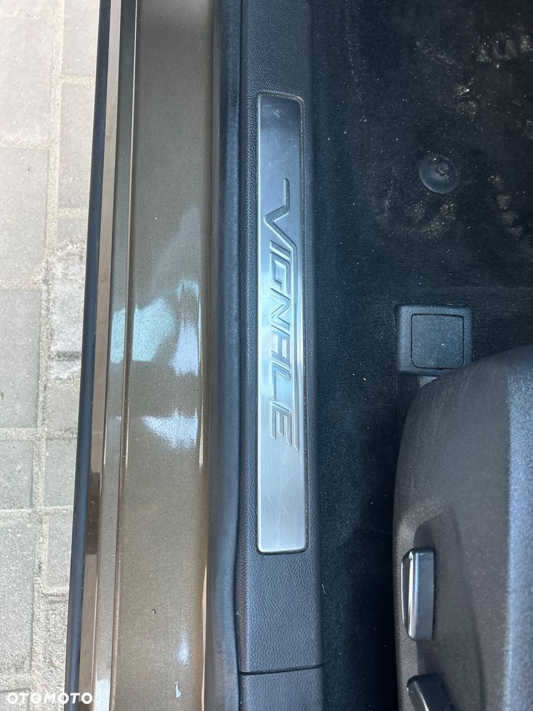 Ford Mondeo - 28