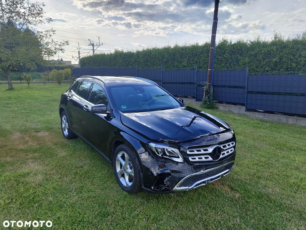 Mercedes-Benz GLA 250 7G-DCT Peak Edition - 1