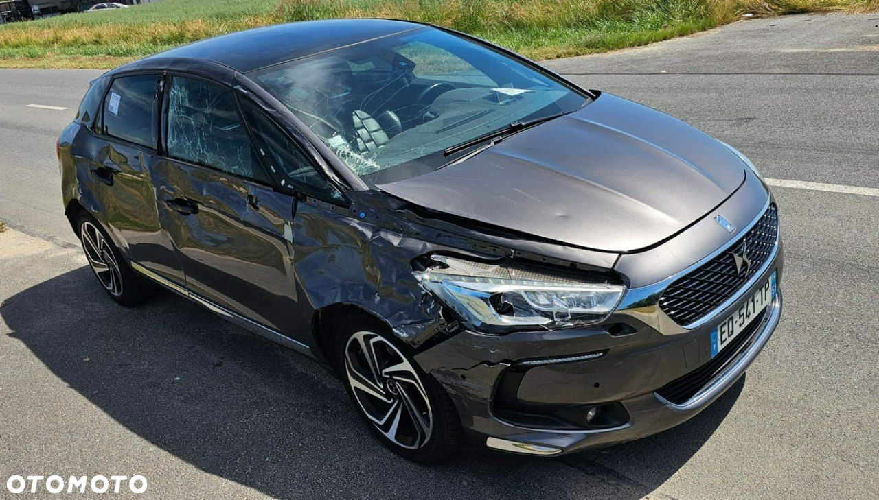 DS Automobiles DS 5 - 5