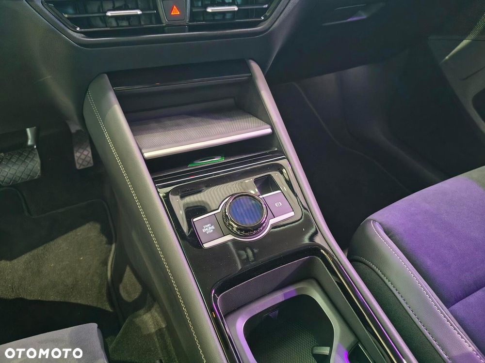 Volkswagen Tayron 1.5 eTSI mHEV Elegance DSG - 11