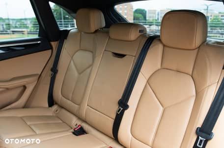 Porsche Macan - 25