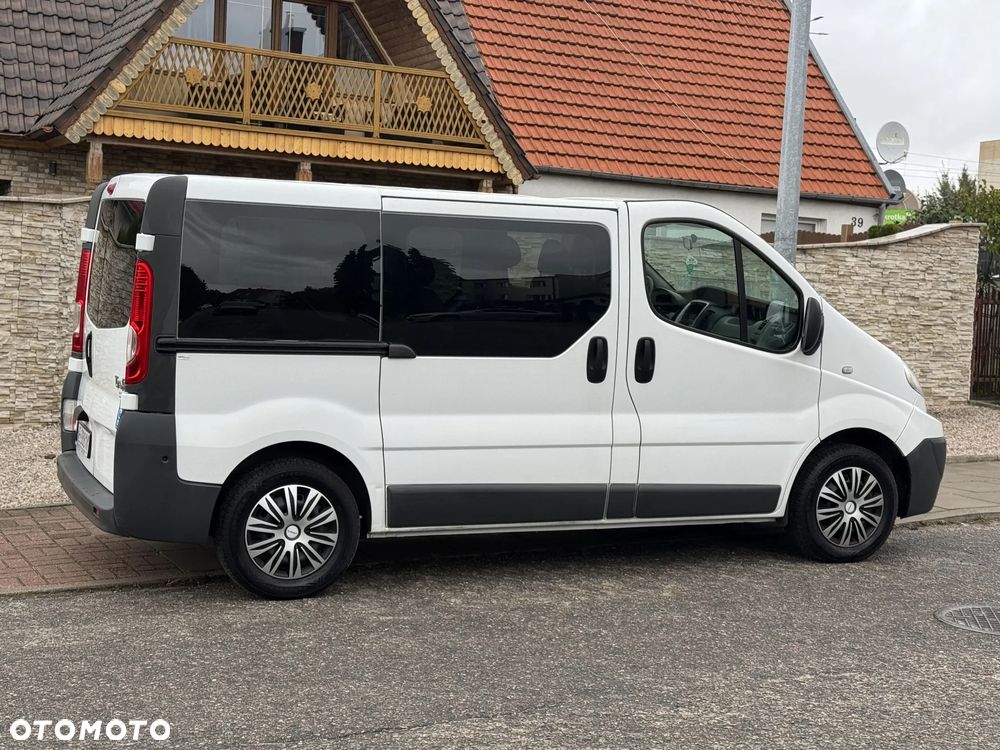 Renault Trafic - 2