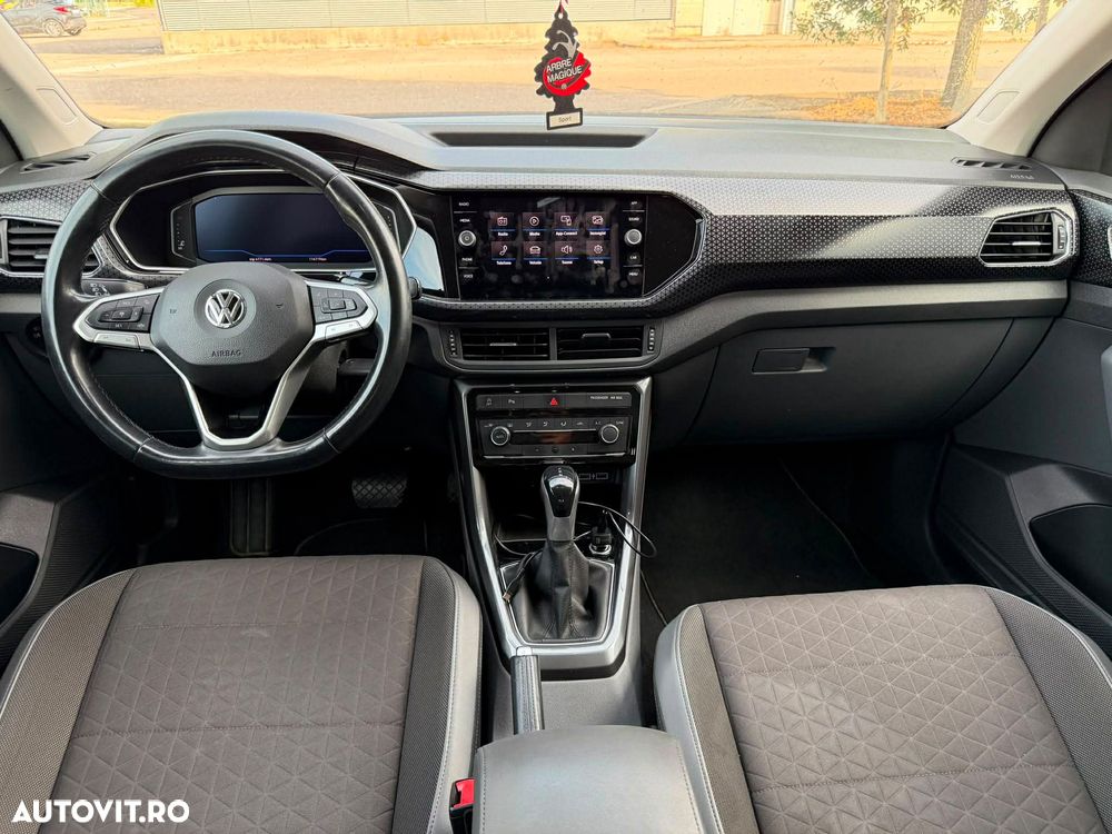 Volkswagen T-Roc - 6