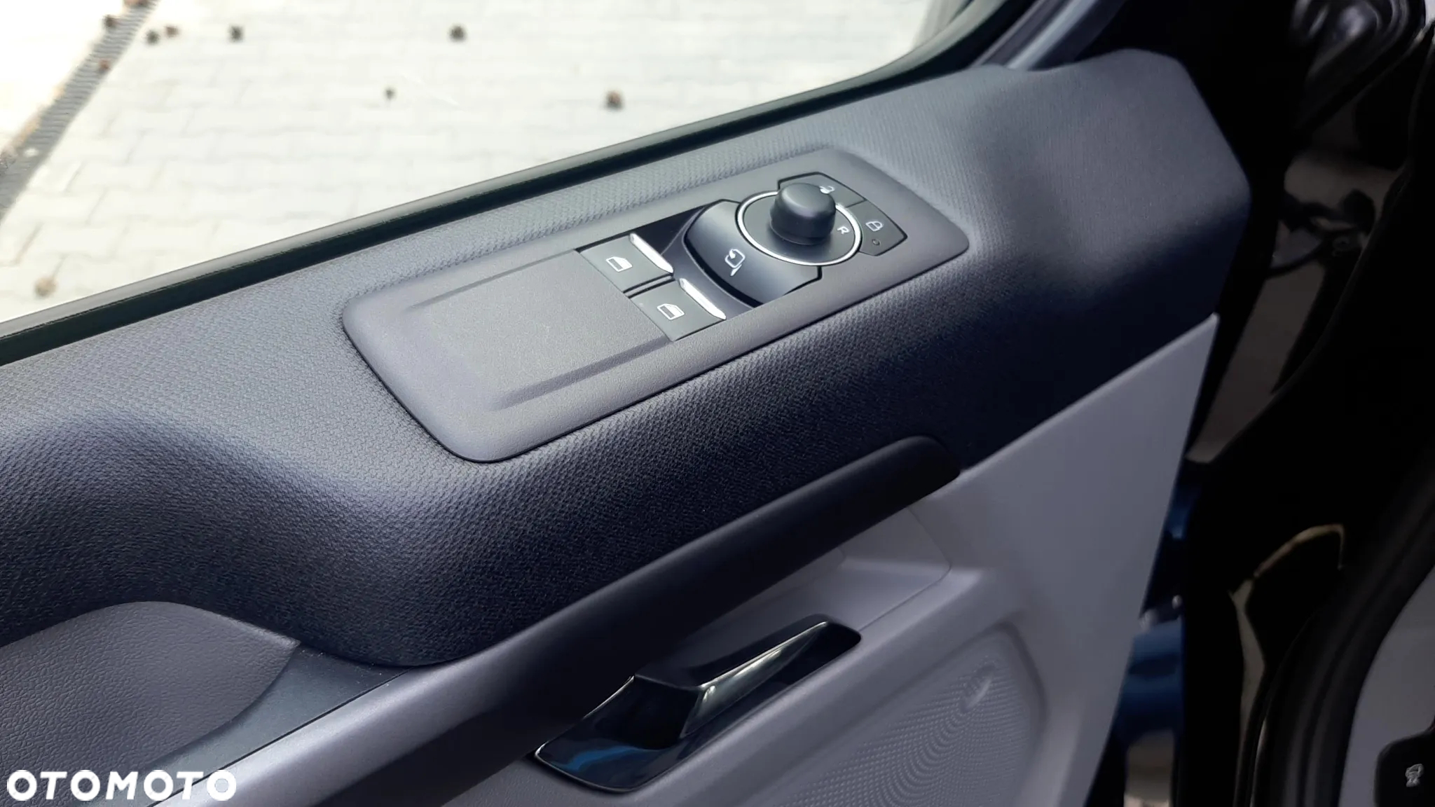 Ford Tourneo Custom 2.0 EcoBlue 320 AWD L2 Titanium - 13
