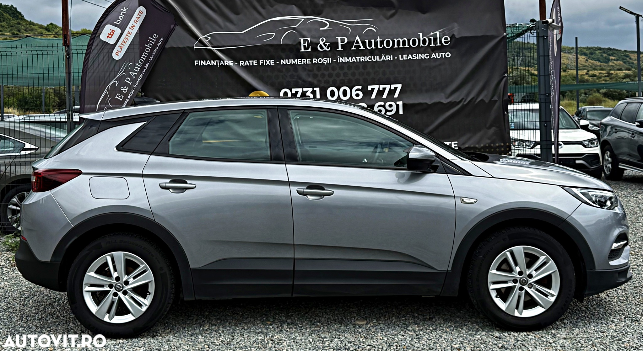 Opel Grandland X 1.2 Start/Stop INNOVATION - 2