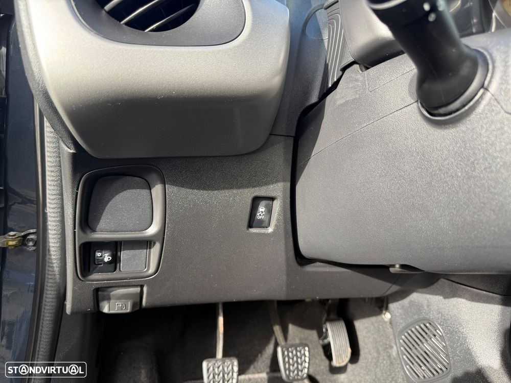 Peugeot 108 1.2 PureTech Active - 25