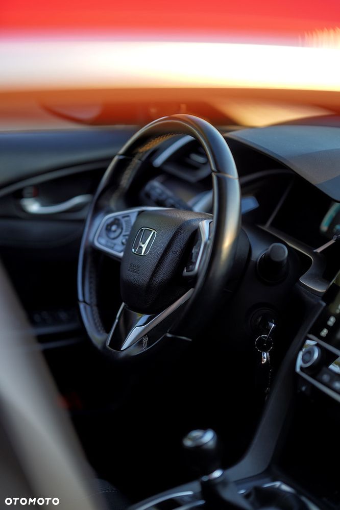 Honda Civic 1.5 i-VTEC Turbo Elegance - 14