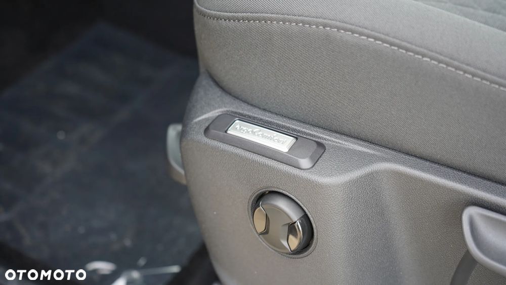 Volkswagen Caddy - 23