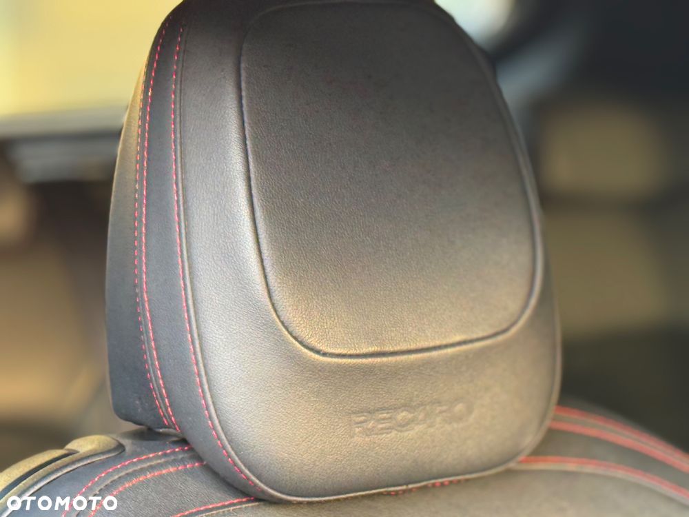 Kia Ceed 1.6 T-GDI GT-Track - 34