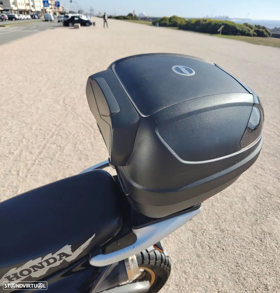 Honda Dominator - 23