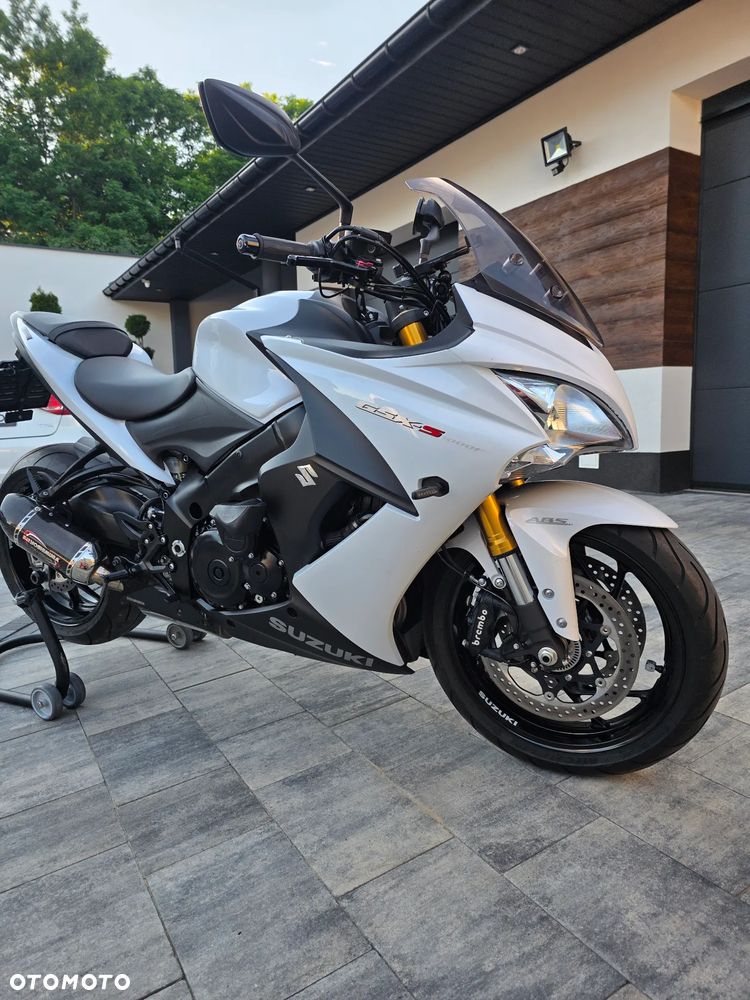 Suzuki GSX 1000 - 2