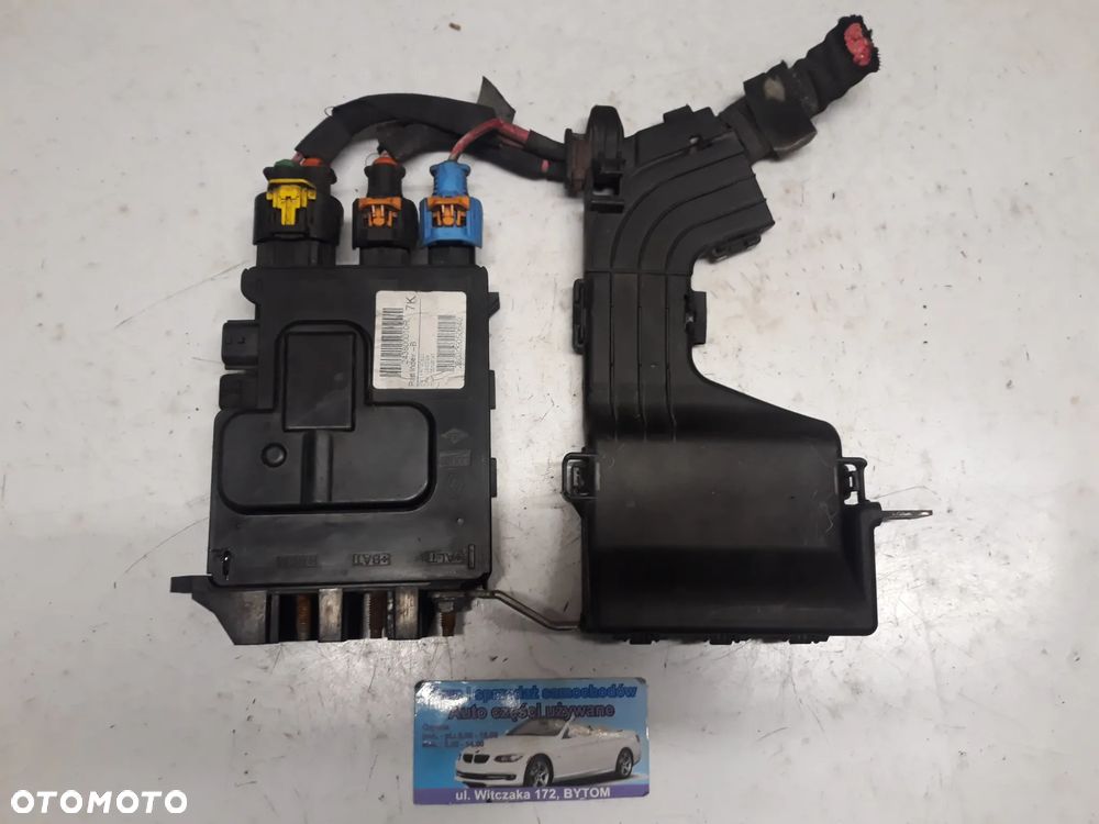 MODUŁ STEROWNIK AKUMULATORA 243800010R + SKRZYNKA BEZPIECZNIKÓW 243170003R RENAULT MEGANE III 1,4 TCE 2009r - 1