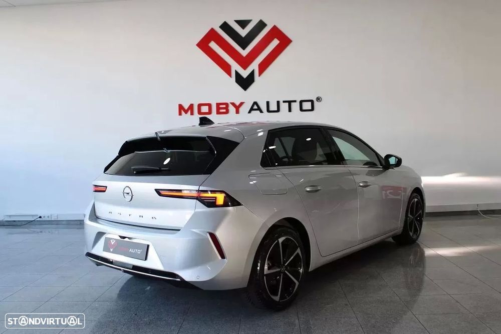 Opel Astra 1.2 T Elegance Aut. - 2