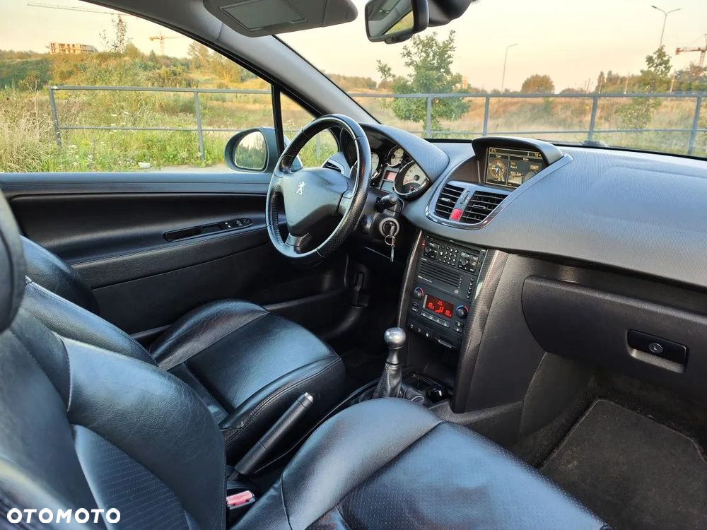 Peugeot 207 - 15