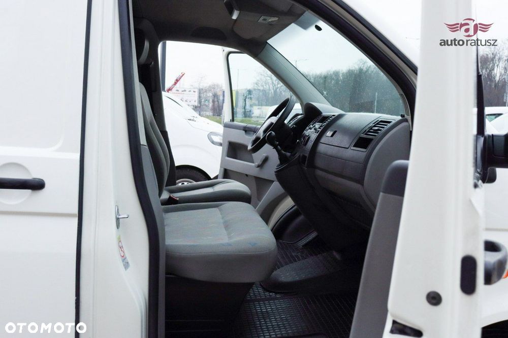 Volkswagen Transporter - 24
