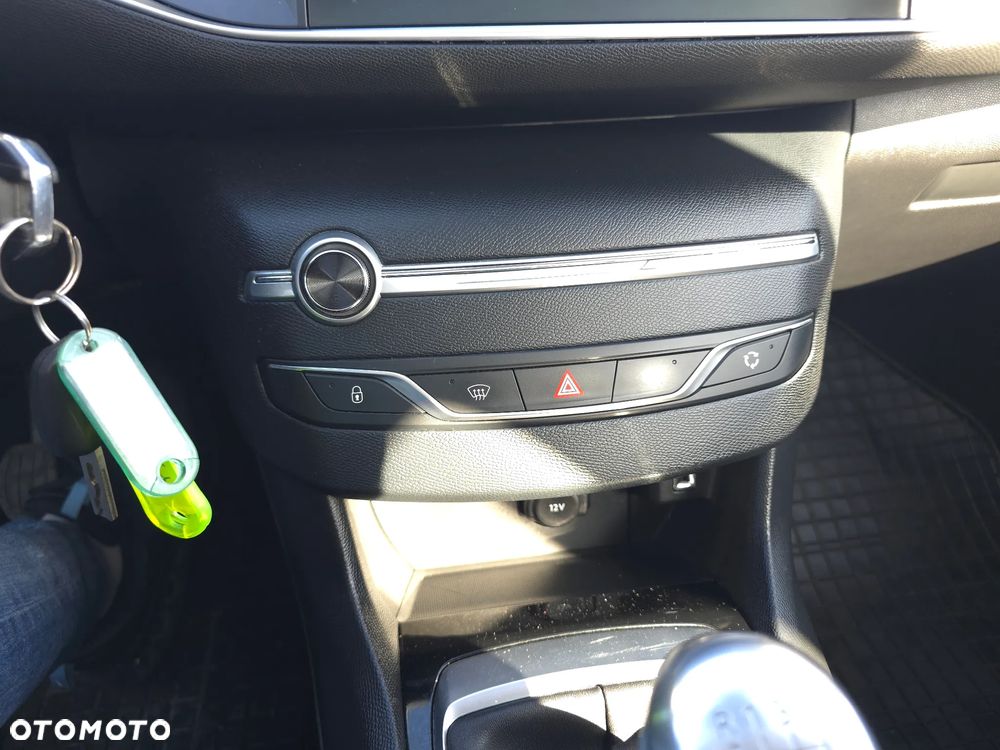 Peugeot 308 1.5 BlueHDi Business Line S&S - 25