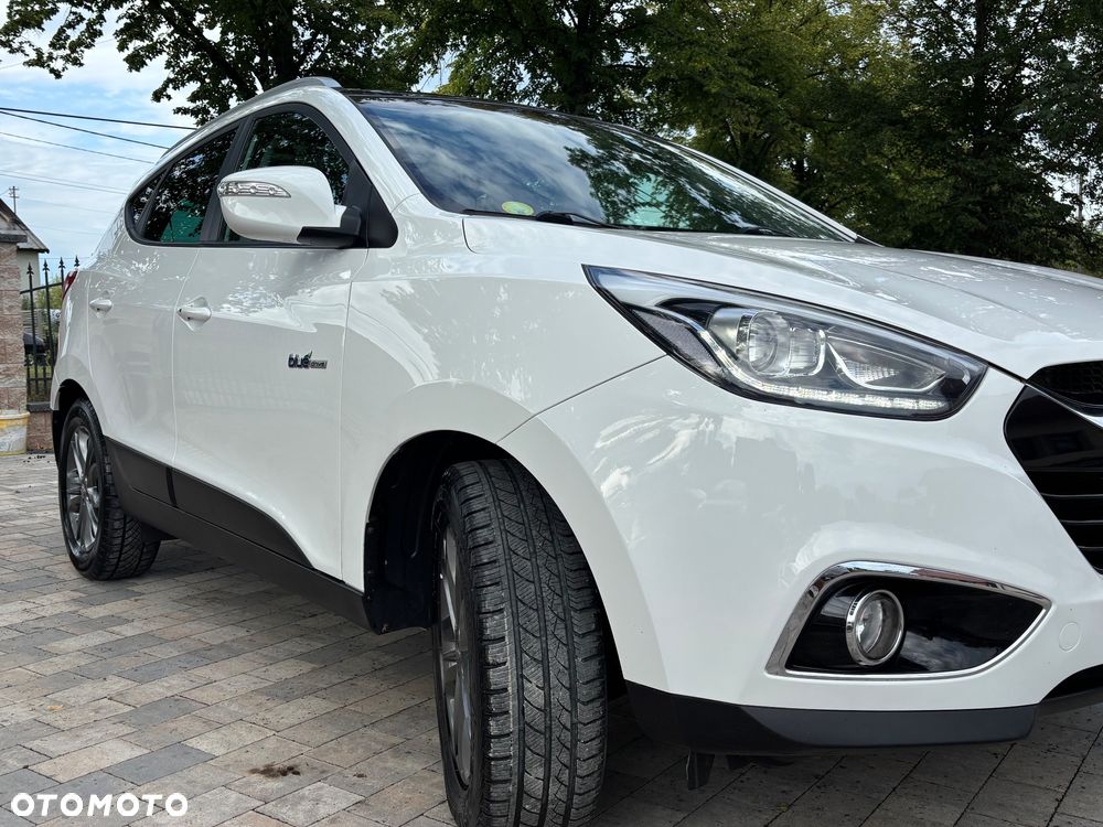 Hyundai ix35 1.7 CRDi 2WD blue Finale Gold - 14