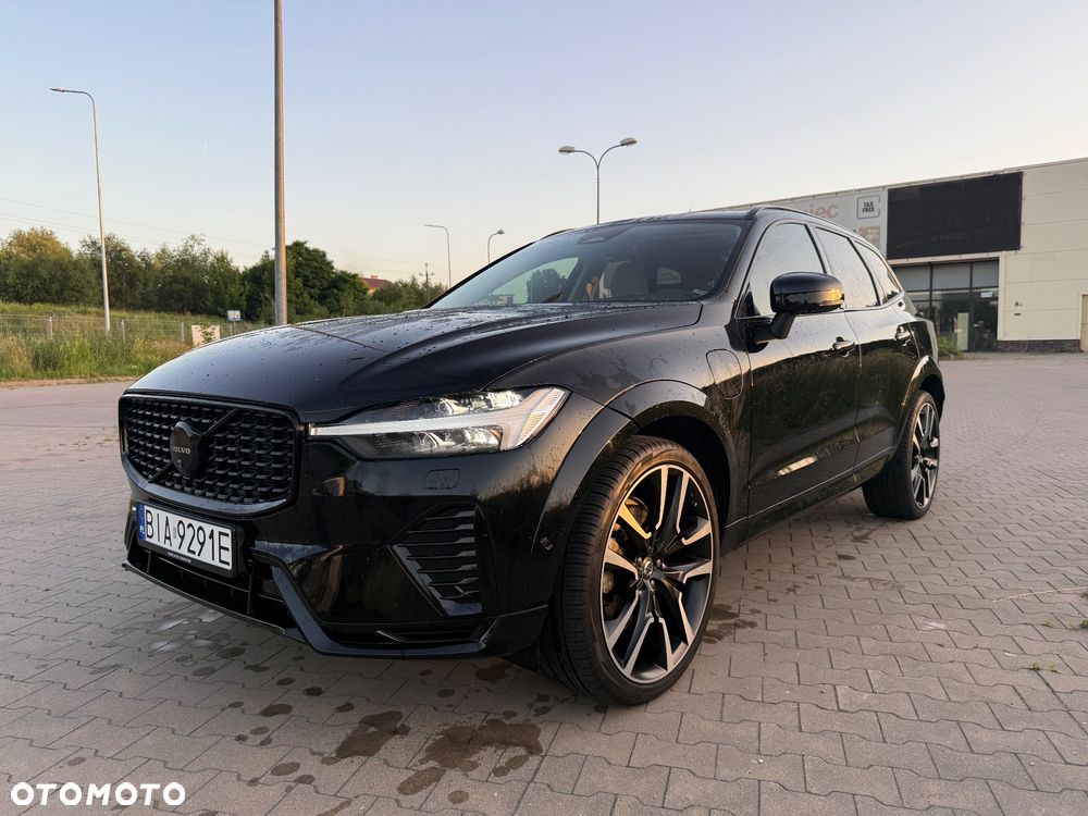 Volvo XC 60 T8 Plug-In Hybrid AWD Ultra Dark - 3