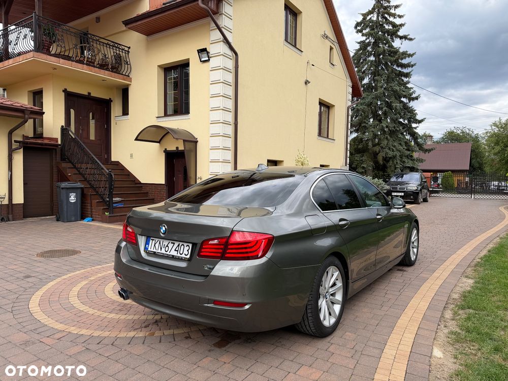 BMW Seria 5 520d Luxury Line - 16