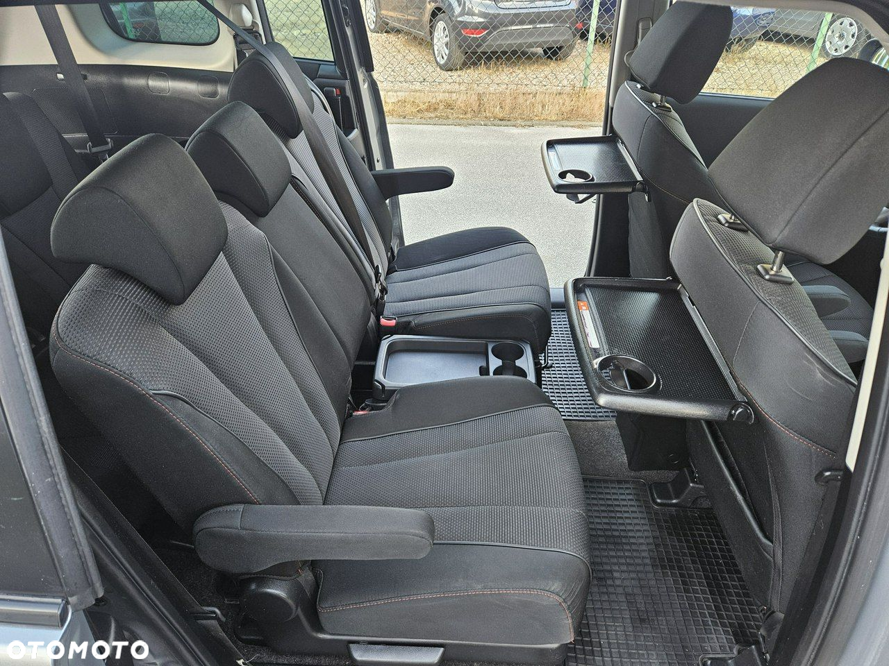 Mazda 5 - 12