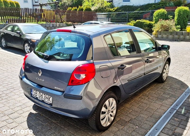 Renault Clio 1.2 16V Expression - 28
