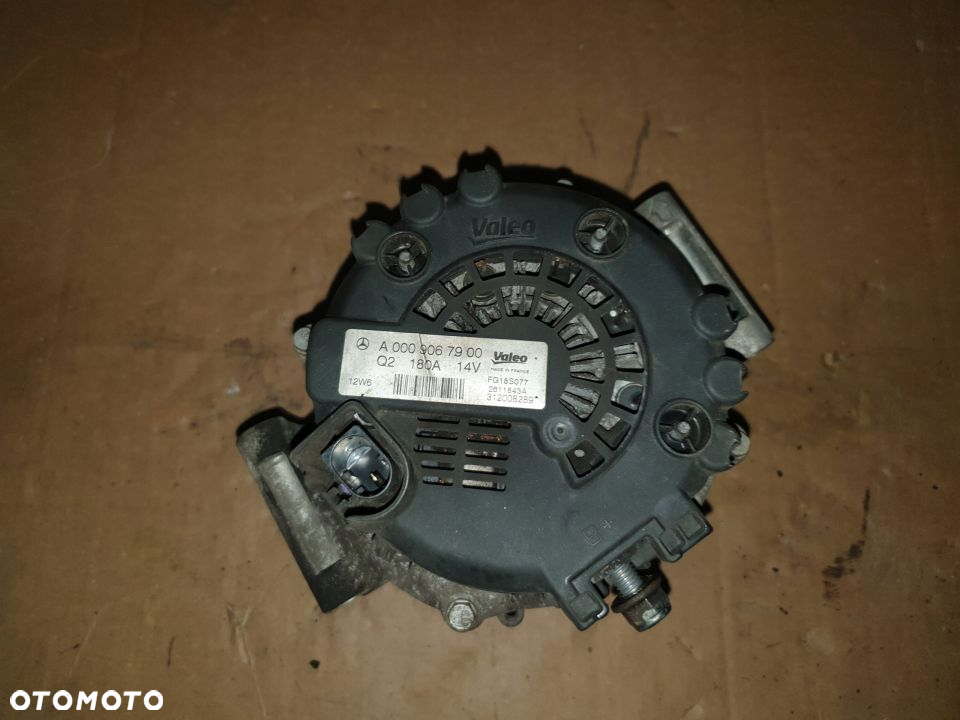 MERCEDES W207 W212 2.2CDI ALTERNATOR 0009067900 - 3