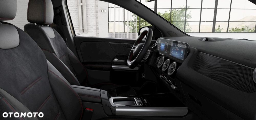 Mercedes-Benz GLA - 7