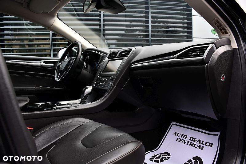 Ford Mondeo 2.0 Hybrid Titanium - 6