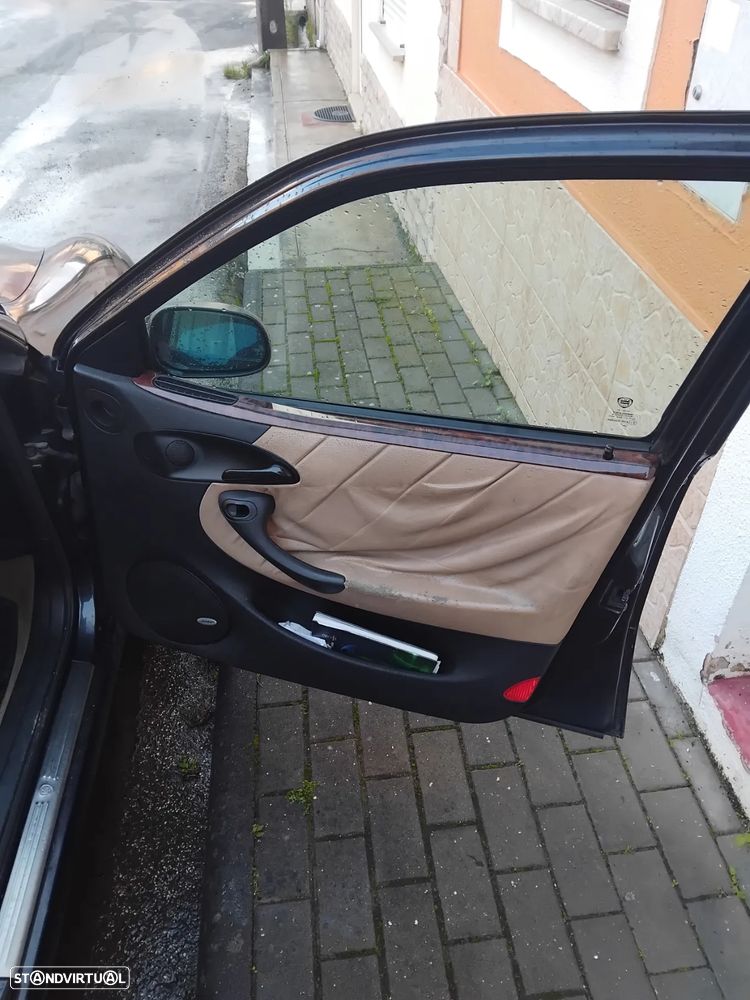 Lancia Lybra SW 1.9 JTD Intensa - 12