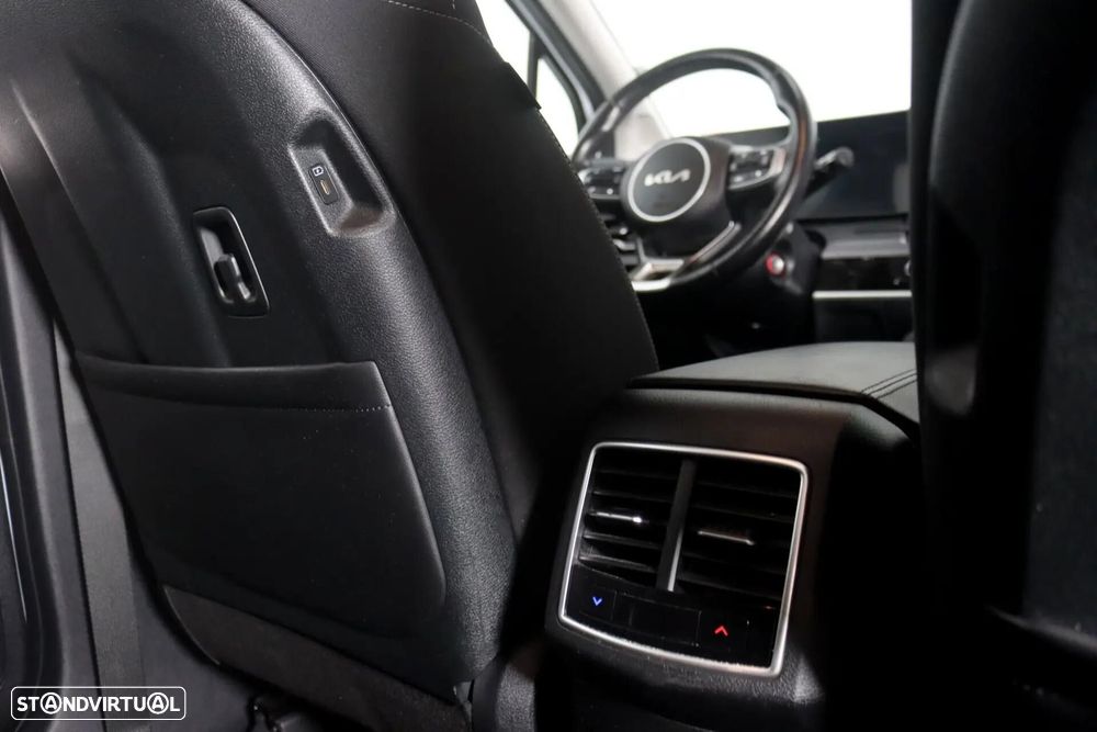 Kia Sportage 1.6 T-GDi PHEV Tech - 22