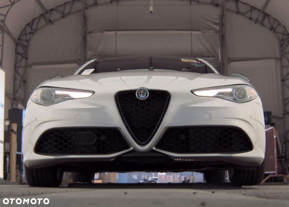 Alfa Romeo Giulia - 3