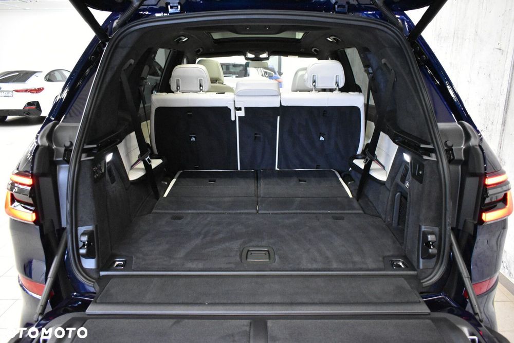 BMW X7 xDrive40i mHEV M Sport sport - 32