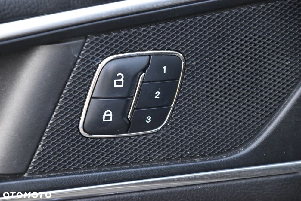 Ford S-Max 2.0 TDCi Titanium PowerShift - 27