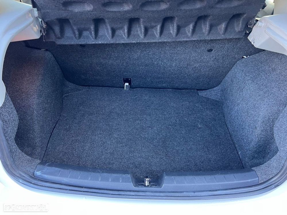 SEAT Ibiza 1.4 TDi Sport DPF - 16