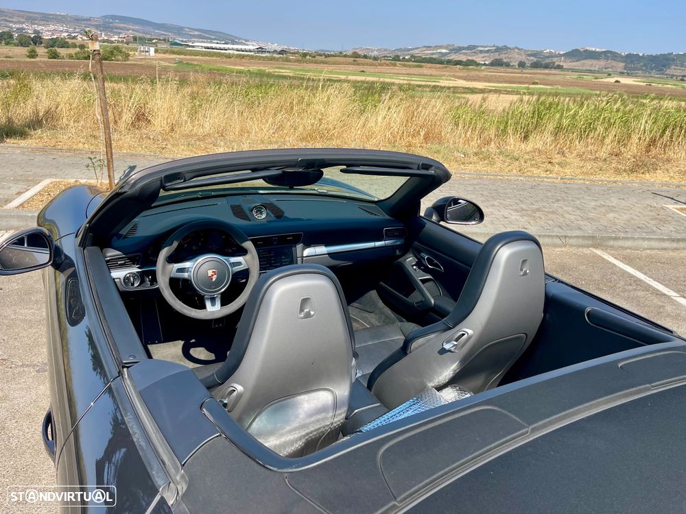 Porsche 911 (991) Carrera - 4